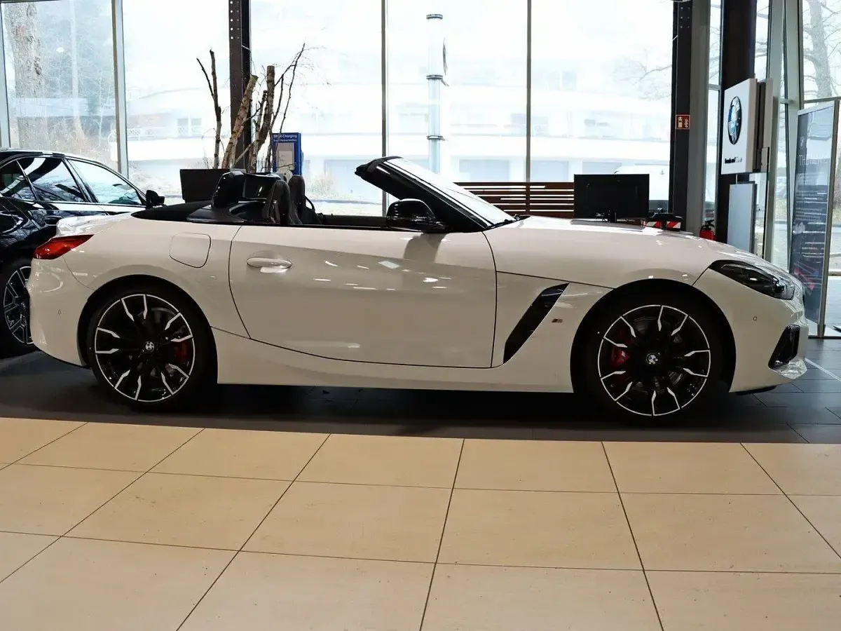 Neu BMW Z4 M Sport 340 PS (250 kW) 2025 Alpinweiss iii Cabrio