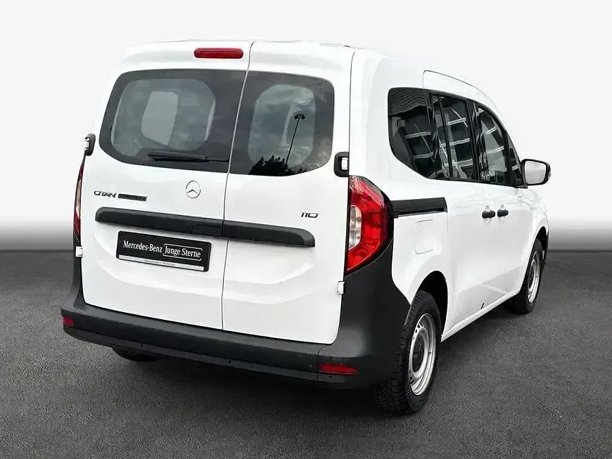 Gebraucht Mercedes Citan 110 102 PS (75 kW) 2023 Weiß Van / Kleinbus