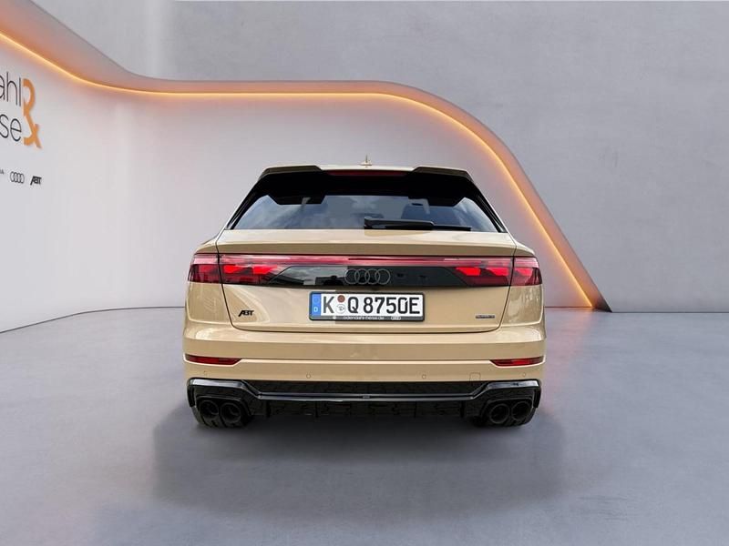 Gebraucht Audi Q8 Business 557 PS (409 kW) 2025 Sakhirgold metallic SUV