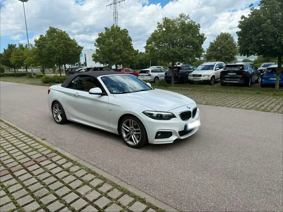 Gebraucht BMW 225 M Sport 231 PS (169 kW) 2018 Weiß Cabrio