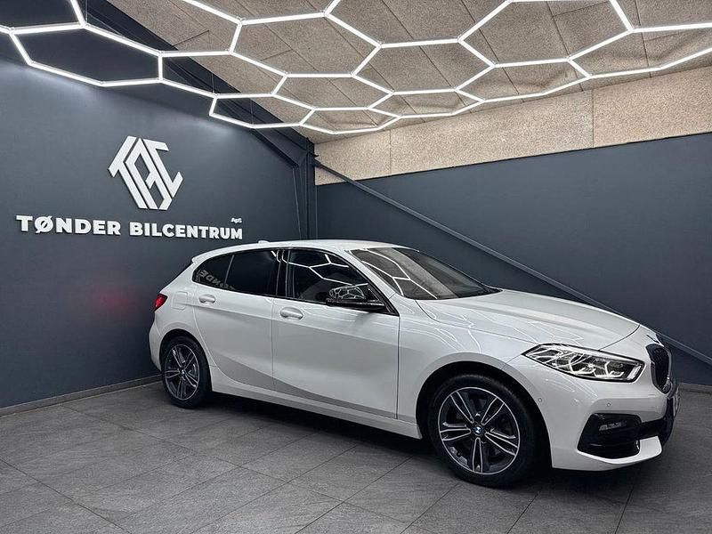 Gebraucht BMW 120 Sport Line 190 PS (139 kW) 2019 Weiß Kleinwagen