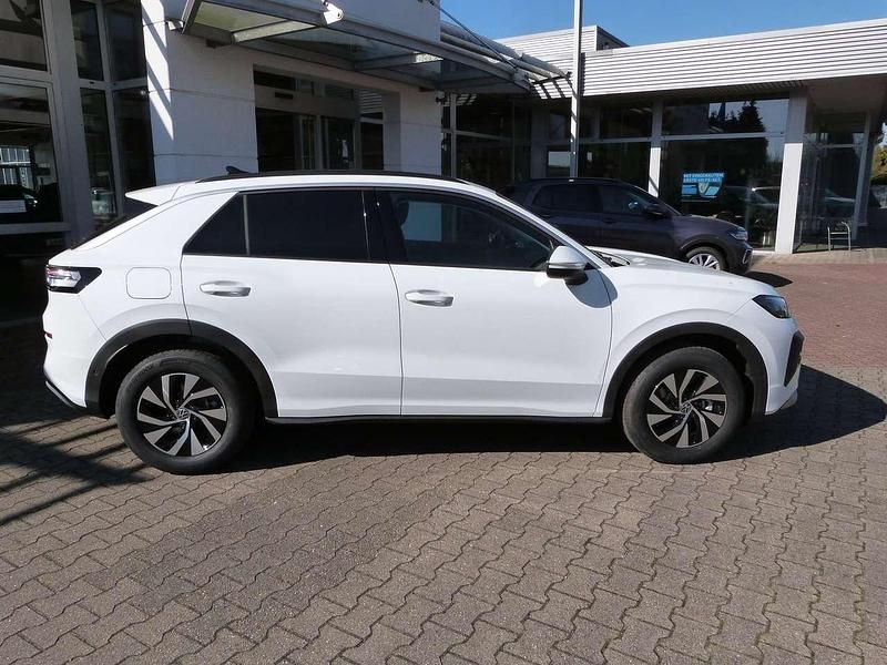 Neu VW T-Roc Life 116 PS (85 kW) 2026 Pure white SUV
