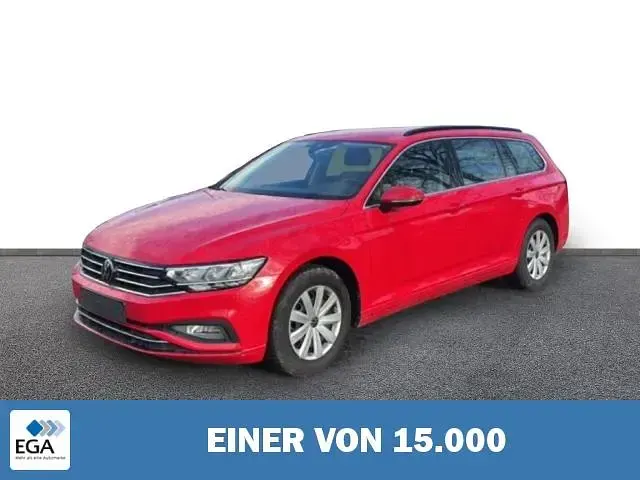 Używany VW Passat Edition 122 KM (89 kW) 2023 Czerwony Kombi