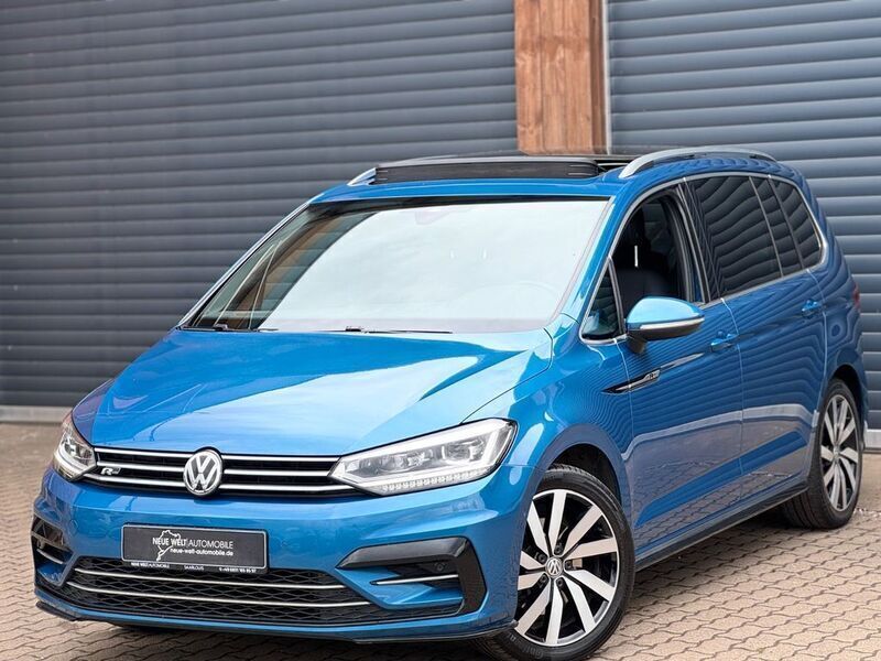 Blau Gebraucht 2020 VW Touran R-line Van / Kleinbus | 23.999 € (Guter Preis) - Bild 1/4