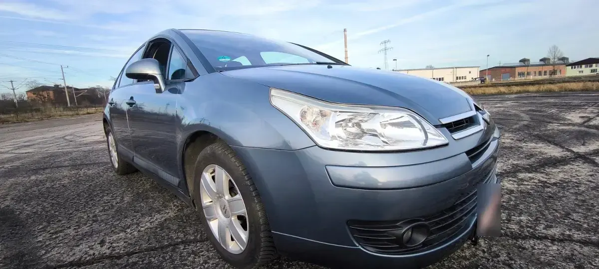 Used Citroën C4 Comfort 110 HP (80 kW) 2005 Grey Sedan