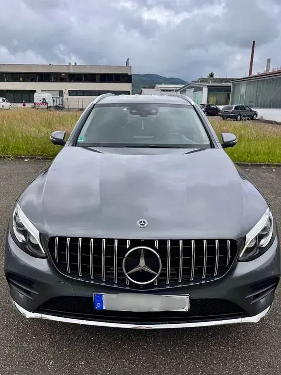 Gebraucht Mercedes GLC250 204 PS (150 kW) 2019 Grau SUV