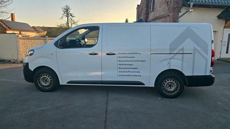 Gebraucht Citroën Jumpy 122 PS (89 kW) 2017 Weiß Van / Kleinbus
