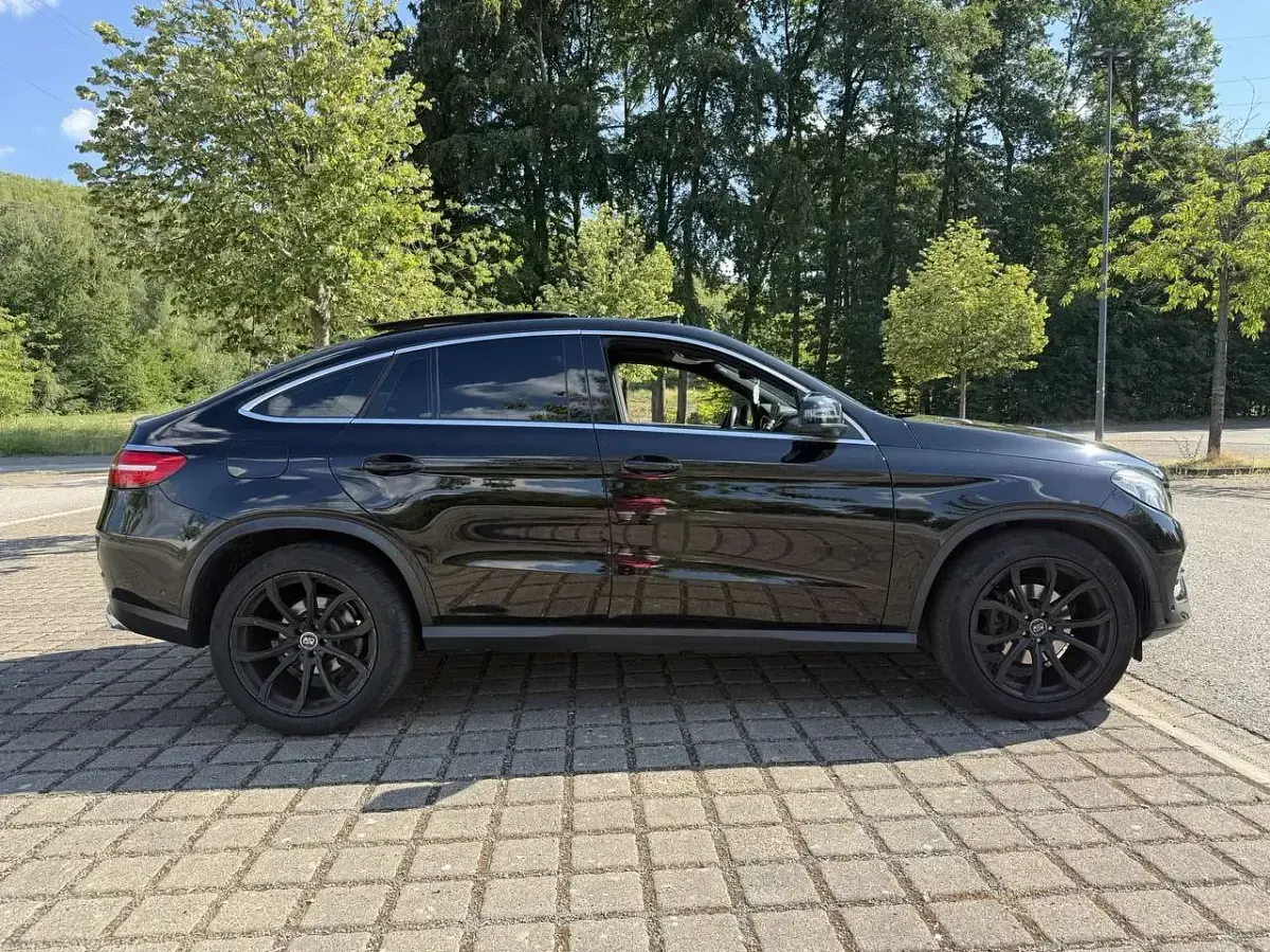 Gebraucht Mercedes GLE350 AMG line 258 PS (189 kW) 2017 Schwarz SUV