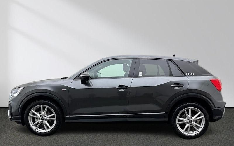 Gebraucht Audi Q2 S-Line 150 PS (110 kW) 2025 Daytonagrau perleffekt SUV