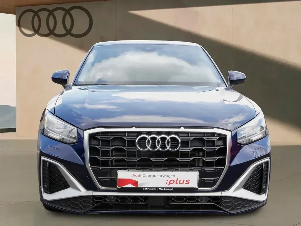 Gebraucht Audi Q2 S-Line 150 PS (110 kW) 2022 Blau SUV
