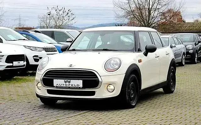Używany Mini ONE 75 KM (55 kW) 2016 Biały Hatchback