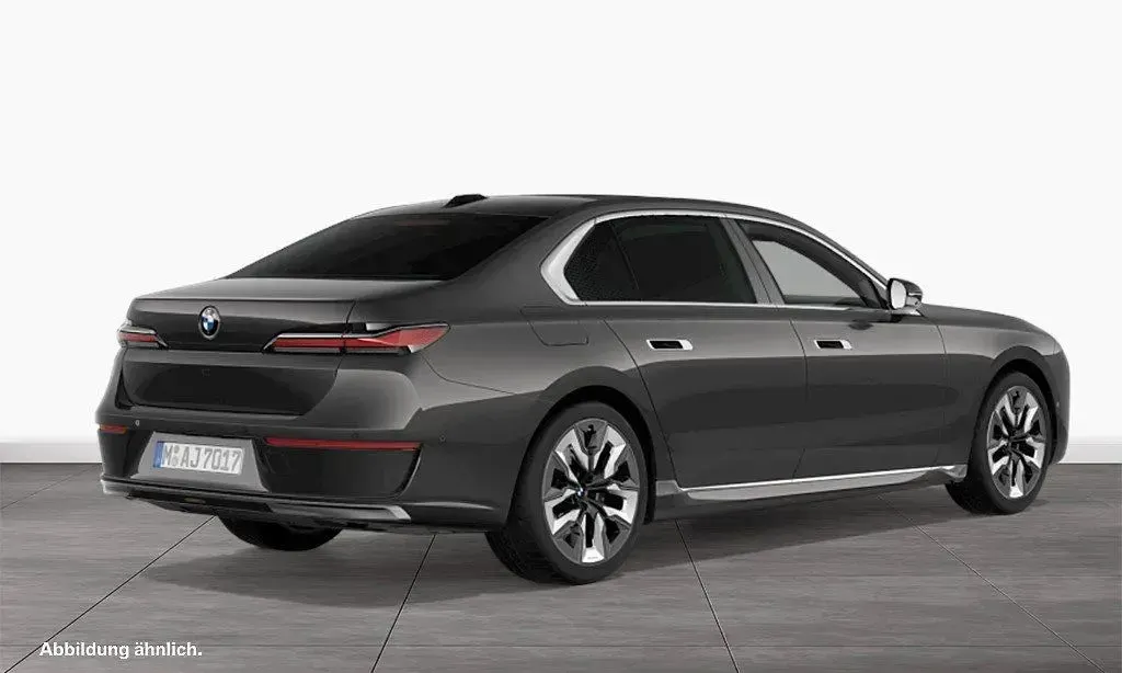Gebraucht BMW 740 286 PS (210 kW) 2023 Sophistograu brillanteffekt me Limousine