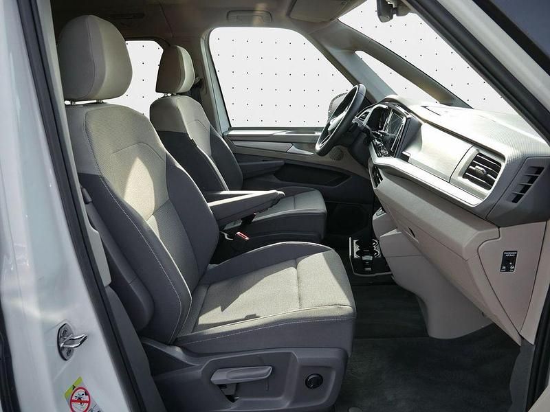 Gebraucht VW Multivan Life 150 PS (110 kW) 2025 Candyweiß Van
