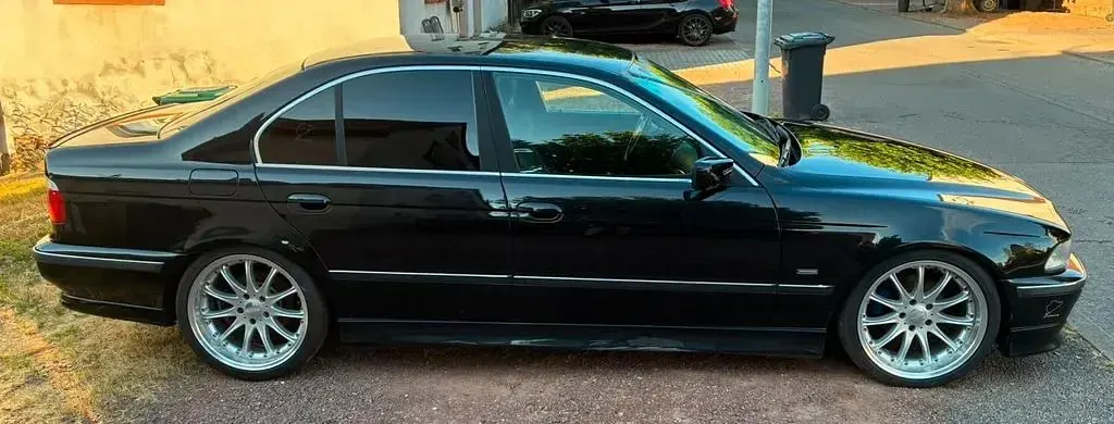 Gebraucht BMW 523 Performance 170 PS (125 kW) 1999 Schwarz Limousine