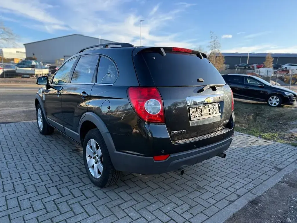 Gebraucht Chevrolet Captiva 136 PS (100 kW) 2010 Schwarz SUV