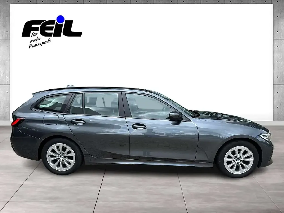 Gebraucht BMW 320e Advantage 190 PS (139 kW) 2022 Mineralgrau metallic Kombi