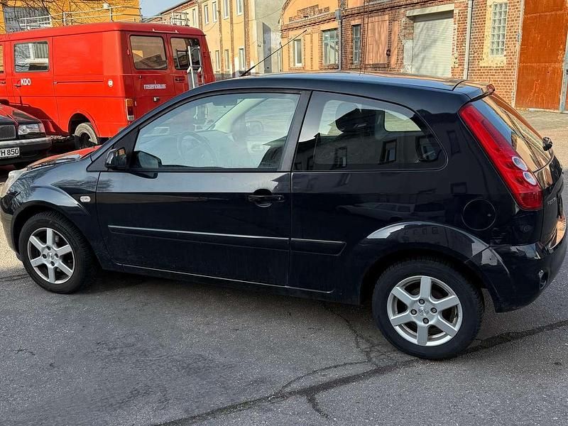 Gebraucht Ford Fiesta 80 PS (58 kW) 2008 Other Kleinwagen