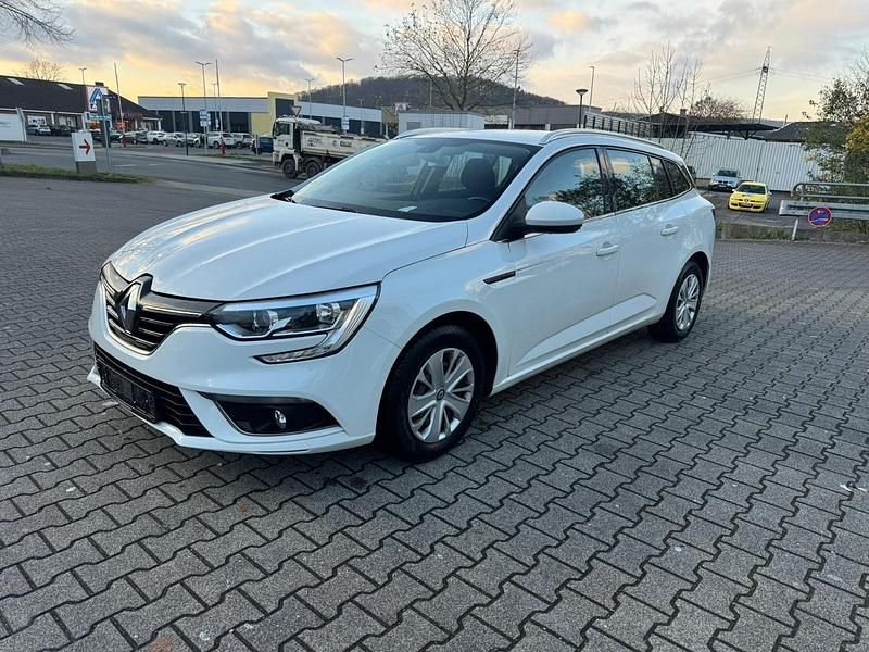 Weiß Gebraucht 2017 Renault Mégane GrandTour Experience Kombi | 6.290 € (Guter Preis) - Bild 1/4