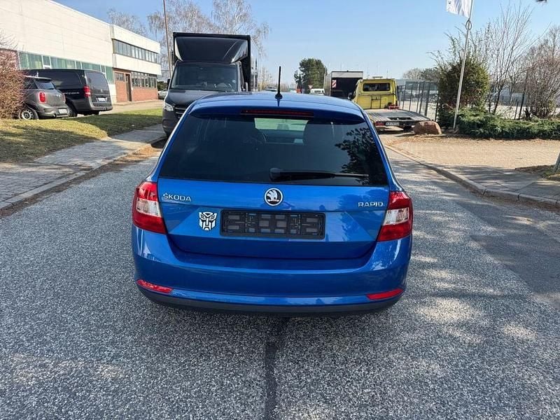 Gebraucht Skoda Rapid Drive 90 PS (66 kW) 2017 Blau Kleinwagen