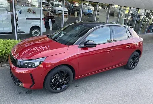 Usado Opel Corsa 100 CV (73 kW) 2024 Utilitario