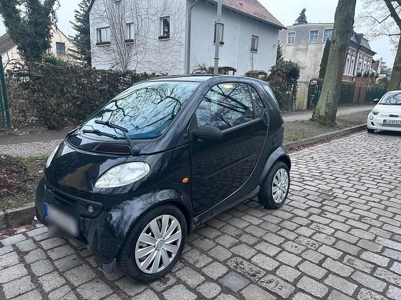 Schwarz Gebraucht 2000 Smart ForTwo Coupé Coupé | 1.300 € (Guter Preis) - Bild 1/4