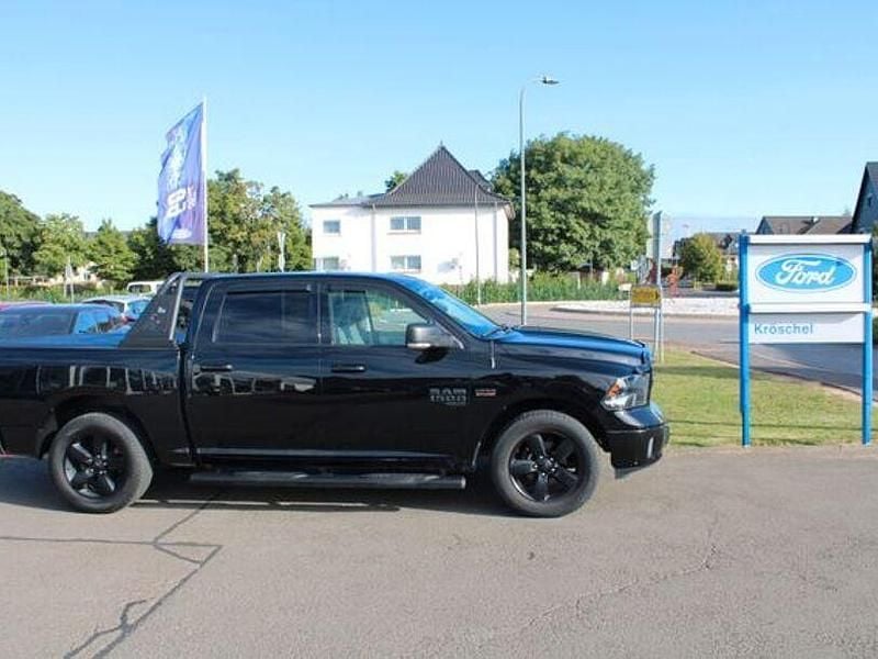 Schwarz Gebraucht 2021 Dodge Ram Abholung | 44.990 € (Fairer Preis) - Bild 1/4