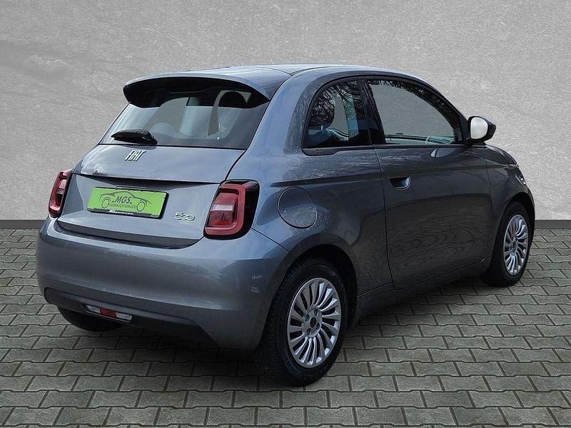 Gebraucht Fiat 500e Action 69 kW (95 PS) 2022 Mineral grau (met.l Kleinwagen