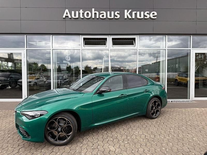Grün Neu 2025 Alfa Romeo Giulia Limousine | 62.990 € (Fairer Preis) - Bild 1/4