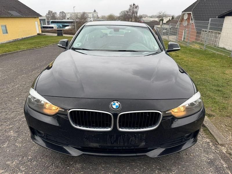 Gebraucht BMW 320 184 PS (135 kW) 2014 Schwarz Kombi