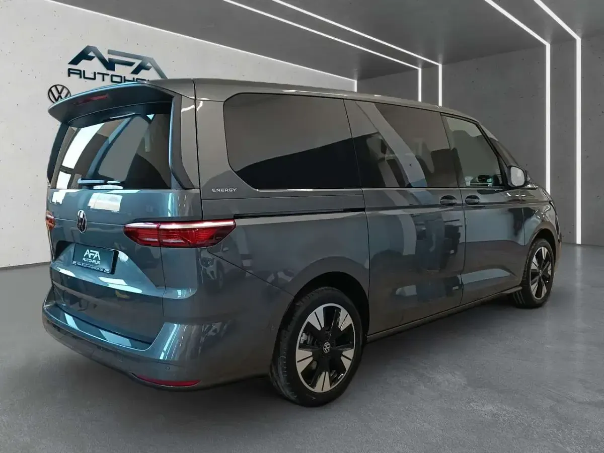 Neu VW Multivan 150 PS (110 kW) 2026 Grau Van / Kleinbus