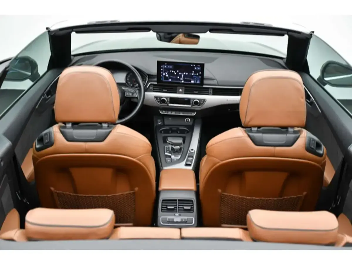 Gebraucht Audi A5 Cabriolet Ambiente 265 PS (194 kW) 2021 Distriktgrün metallic (metallic) Cabrio
