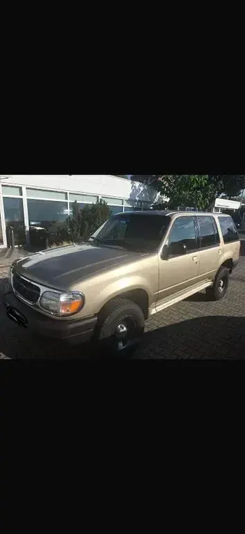 Gebraucht Ford Explorer 204 PS (150 kW) 2000 Beige SUV