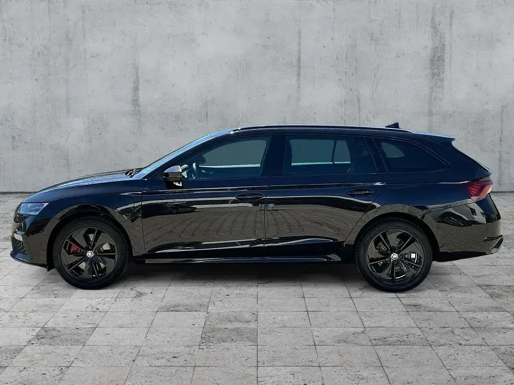 Gebraucht Skoda Octavia RS 245 PS (180 kW) 2022 Schwarzmagic perleffekt Kombi