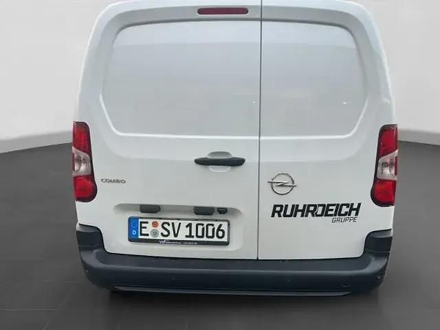 Gebraucht Opel Combo Basis 102 PS (75 kW) 2024 Weiß Van / Kleinbus