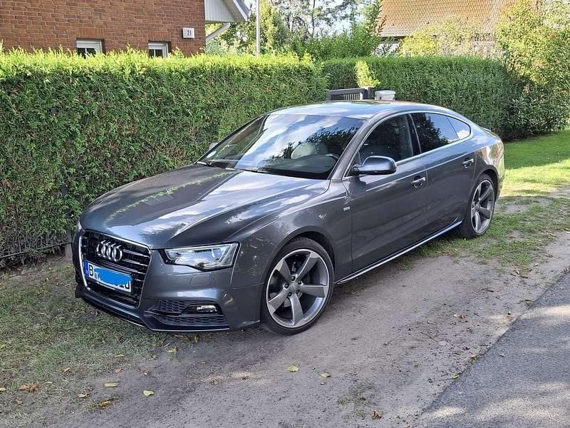 Grau Gebraucht 2015 Audi A5 Sportback Coupé | 17.000 € (Fairer Preis) - Bild 1/4