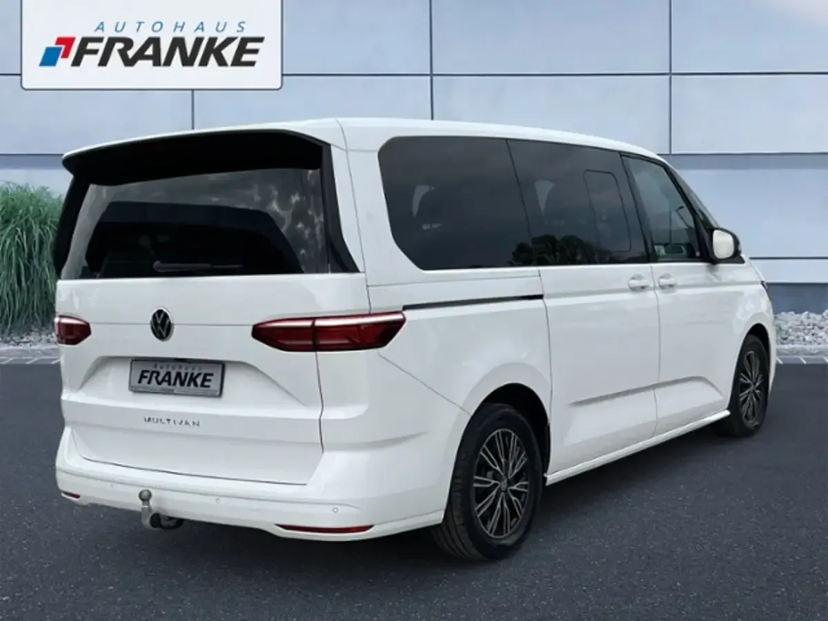 Używany VW Multivan Basis 150 KM (110 kW) 2022 Minivan