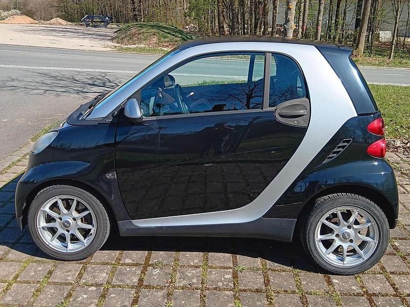 Gebraucht Smart ForTwo Coupé 71 PS (52 kW) 2009 Schwarz Coupé