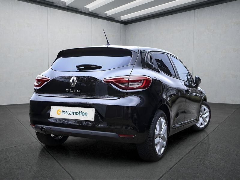 Gebraucht Renault Clio V SE 67 PS (49 kW) 2021 Schwarz Kleinwagen