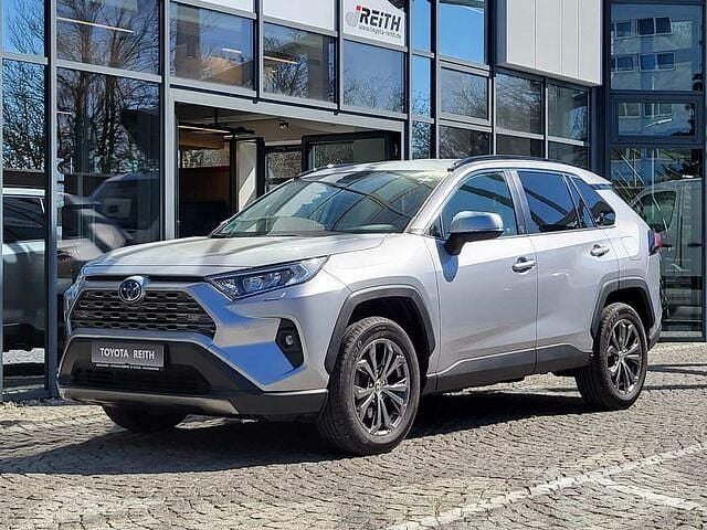 Gebraucht Toyota RAV4 Hybrid Team 218 PS (160 kW) 2022 Lichtsilber metallic (metallic) SUV