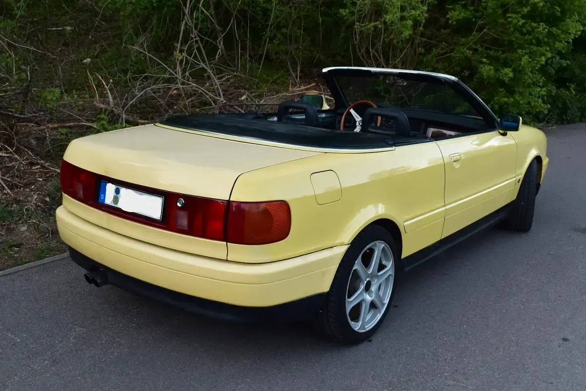 Gebraucht Audi Cabriolet 133 PS (97 kW) 1992 Gelb Cabrio