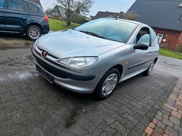 Silber Gebraucht 1999 Peugeot 206 Kleinwagen | 3.499 € - Bild 1/4
