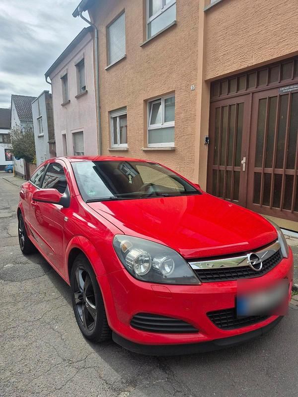 Gebraucht Opel Astra 90 PS (66 kW) 2008 Rot Coupé