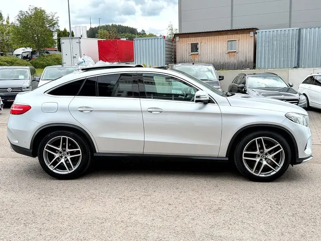 Gebraucht Mercedes GLE350 AMG line 258 PS (189 kW) 2019 Silber SUV