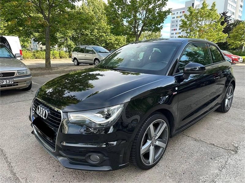 Schwarz Gebraucht 2012 Audi A1 S-Line Kleinwagen | 5.999 € (Superpreis) - Bild 1/4