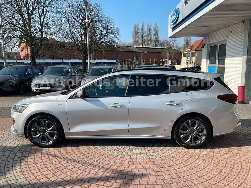 Gebraucht Ford Focus ST-Line X 155 PS (114 kW) 2024 Silber Kombi