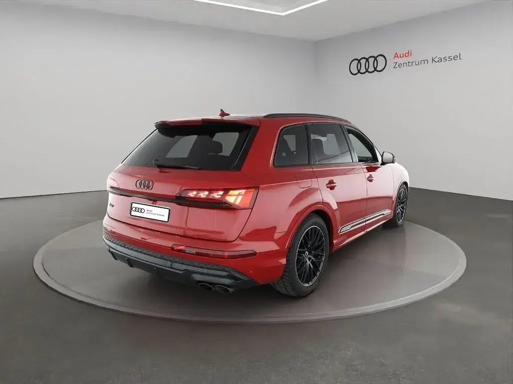 Gebraucht Audi SQ7 Ambiente 507 PS (372 kW) 2025 Chilirot metallic SUV