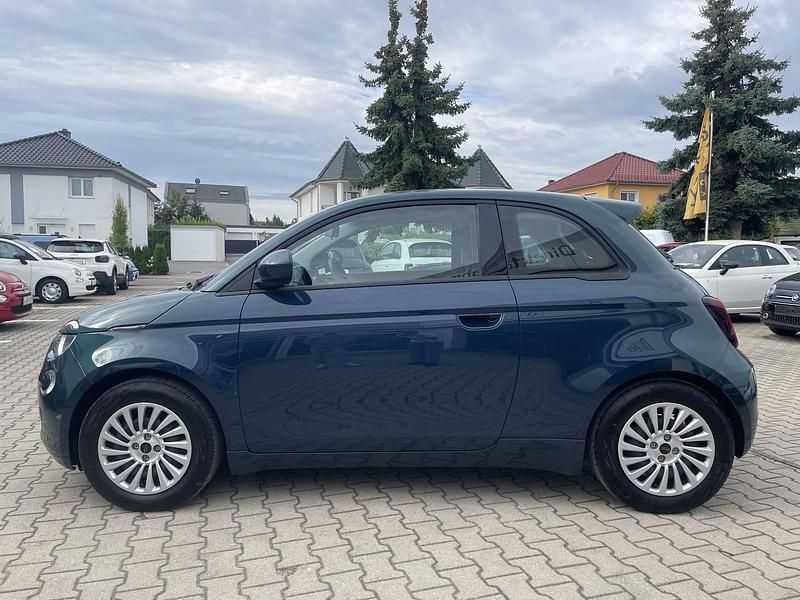 Gebraucht Fiat 500e 86 kW (118 PS) 2023 Schwarz Kleinwagen