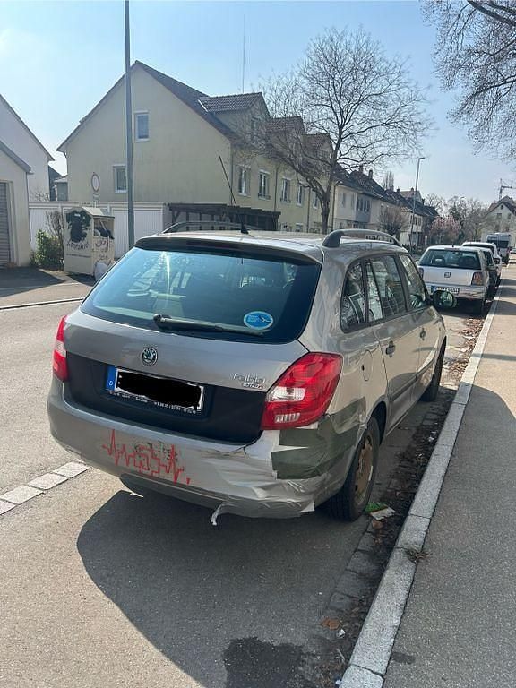 Gebraucht Skoda Fabia Ambiente 69 PS (50 kW) 2009 Beige Kombi