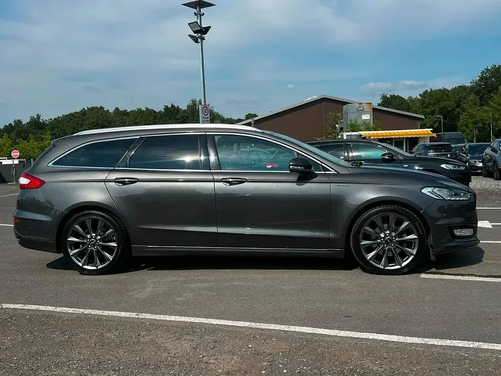 Gebraucht Ford Mondeo Vignale 203 PS (149 kW) 2018 Grau Limousine