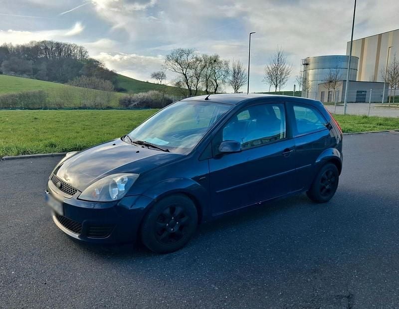 Gebraucht Ford Fiesta Style 60 PS (44 kW) 2008 Blau Kleinwagen